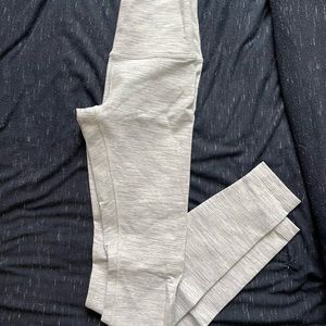 Lulu lemon wunder under